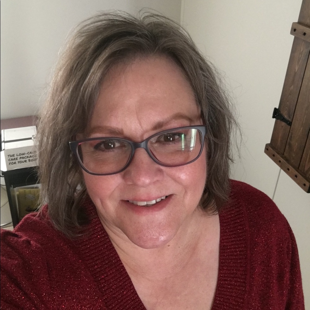 Meet your Posher, Kelli